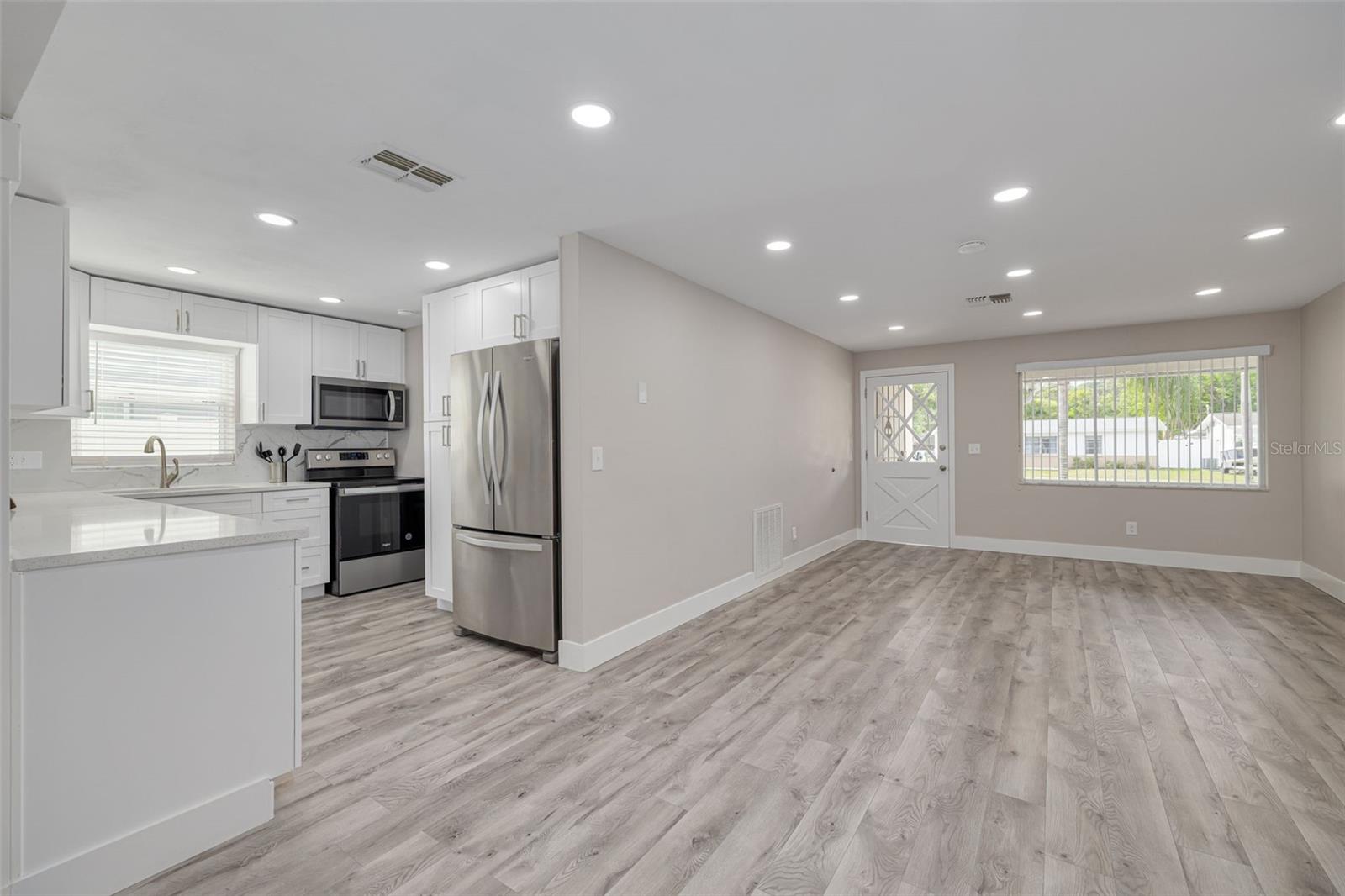 1254 8TH AVE NE, LARGO, FL, 33770