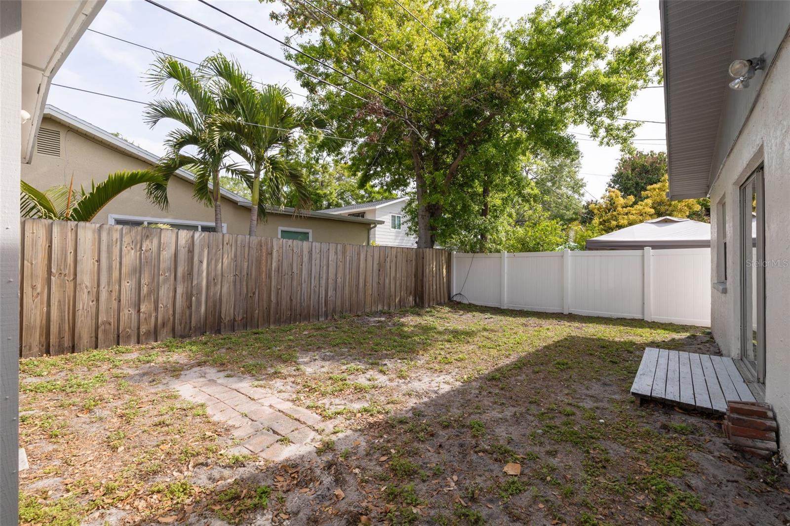 1254 8TH AVE NE, LARGO, FL, 33770
