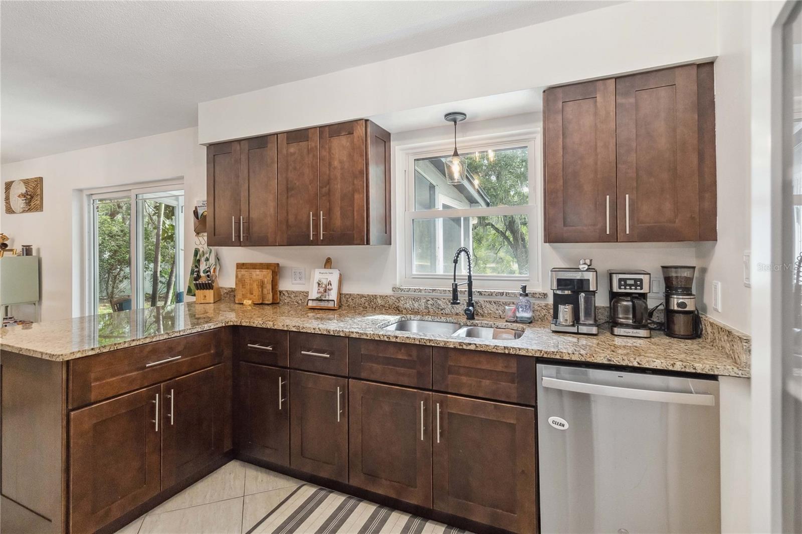 1850 HILLTOP DR, MOUNT DORA, FL, 32757