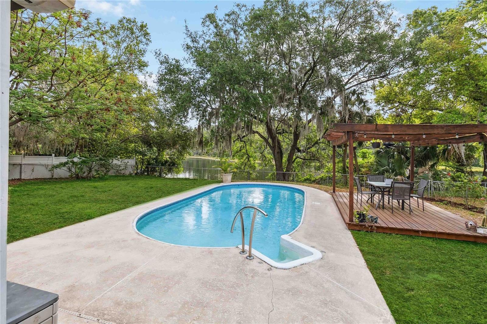 1850 HILLTOP DR, MOUNT DORA, FL, 32757