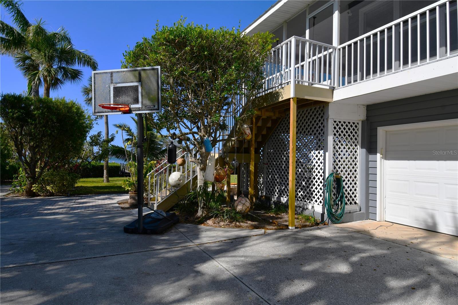7676 WESTMORELAND DR, SARASOTA, FL, 34243
