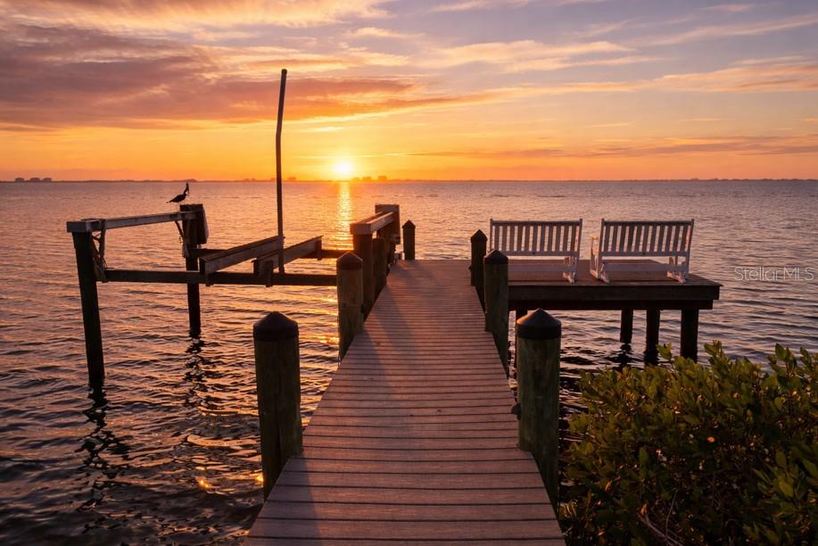 7676 WESTMORELAND DR, SARASOTA, FL, 34243