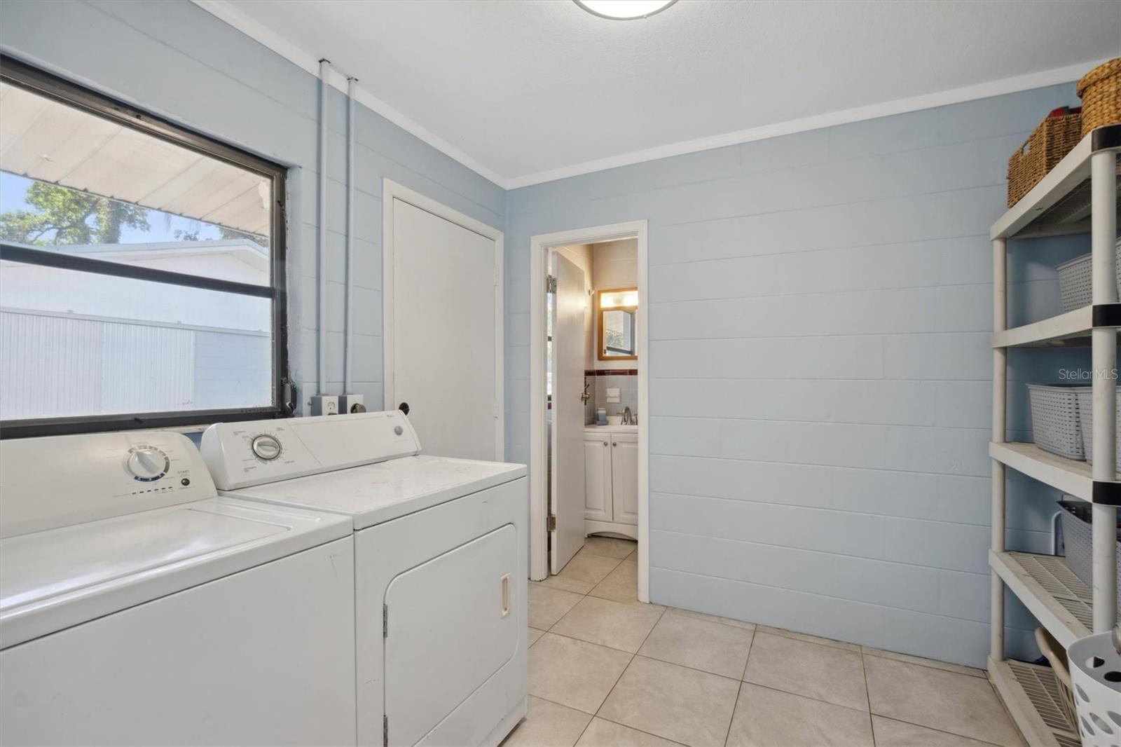 2410 NW AVENUE B, WINTER HAVEN, FL, 33880