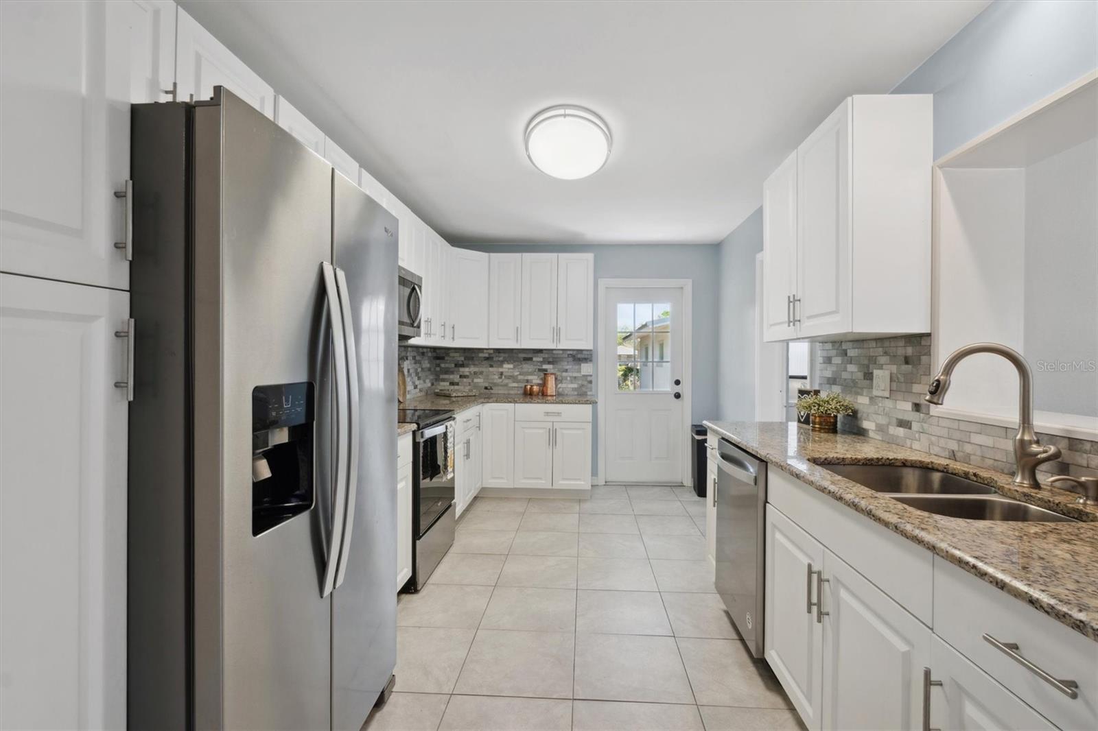2410 NW AVENUE B, WINTER HAVEN, FL, 33880