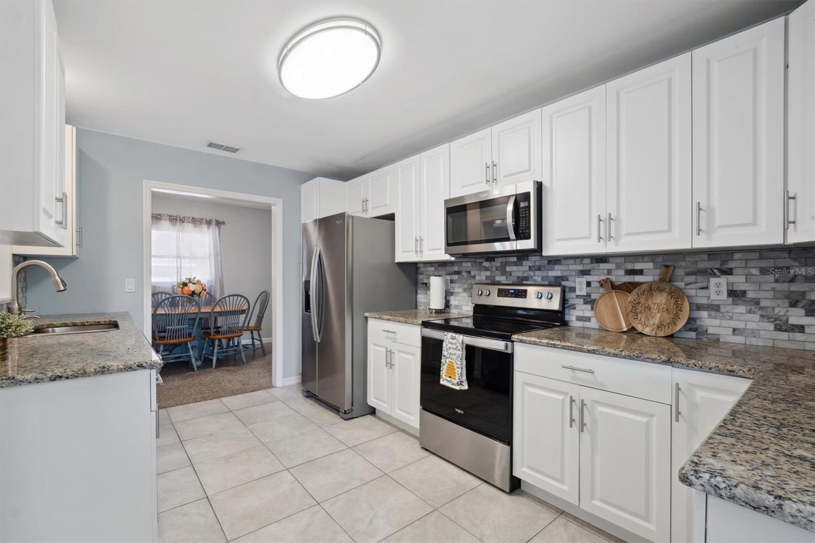 2410 NW AVENUE B, WINTER HAVEN, FL, 33880