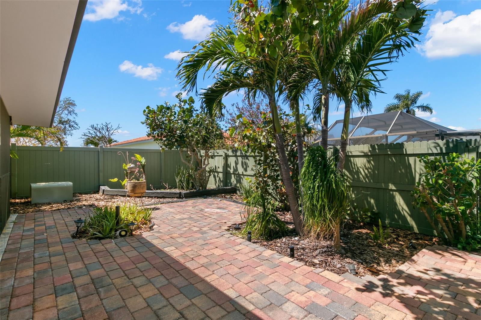 14806 CROWN DR, LARGO, FL, 33774