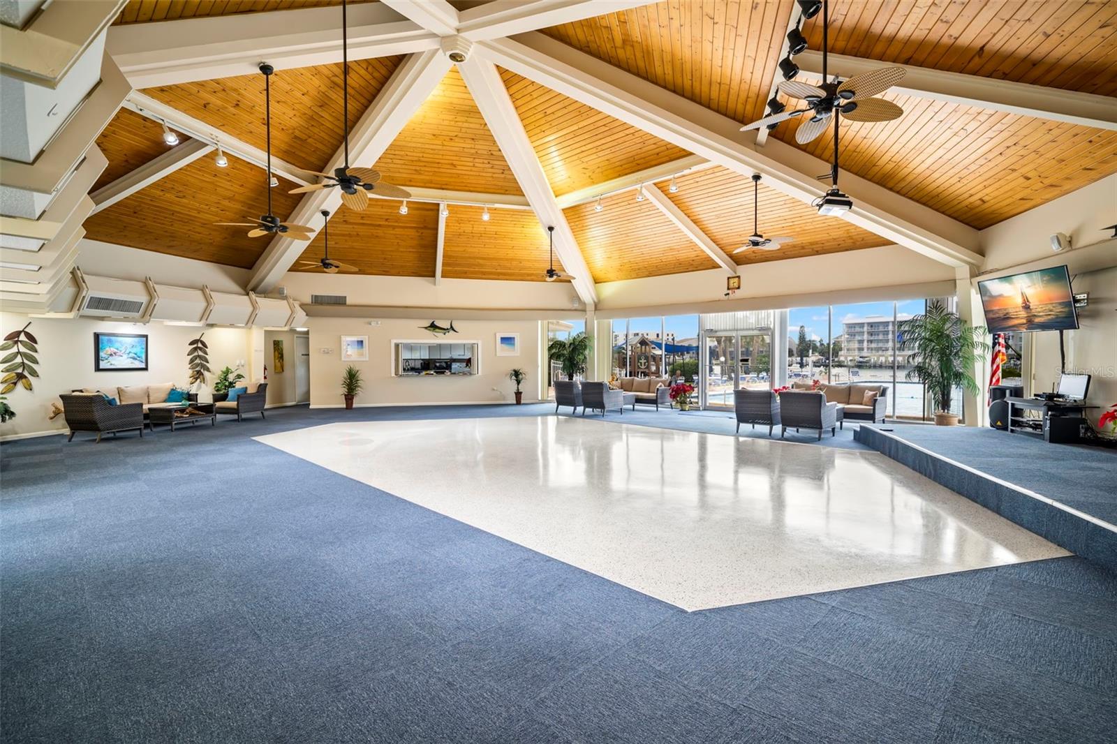 14806 CROWN DR, LARGO, FL, 33774