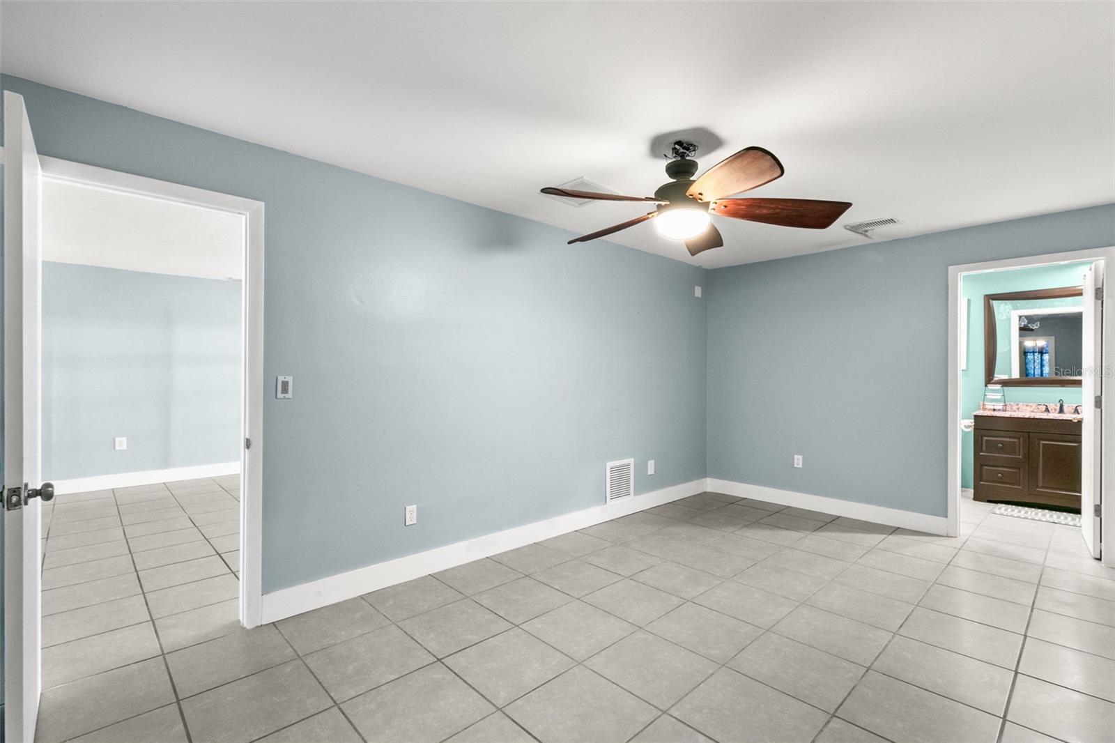 14806 CROWN DR, LARGO, FL, 33774