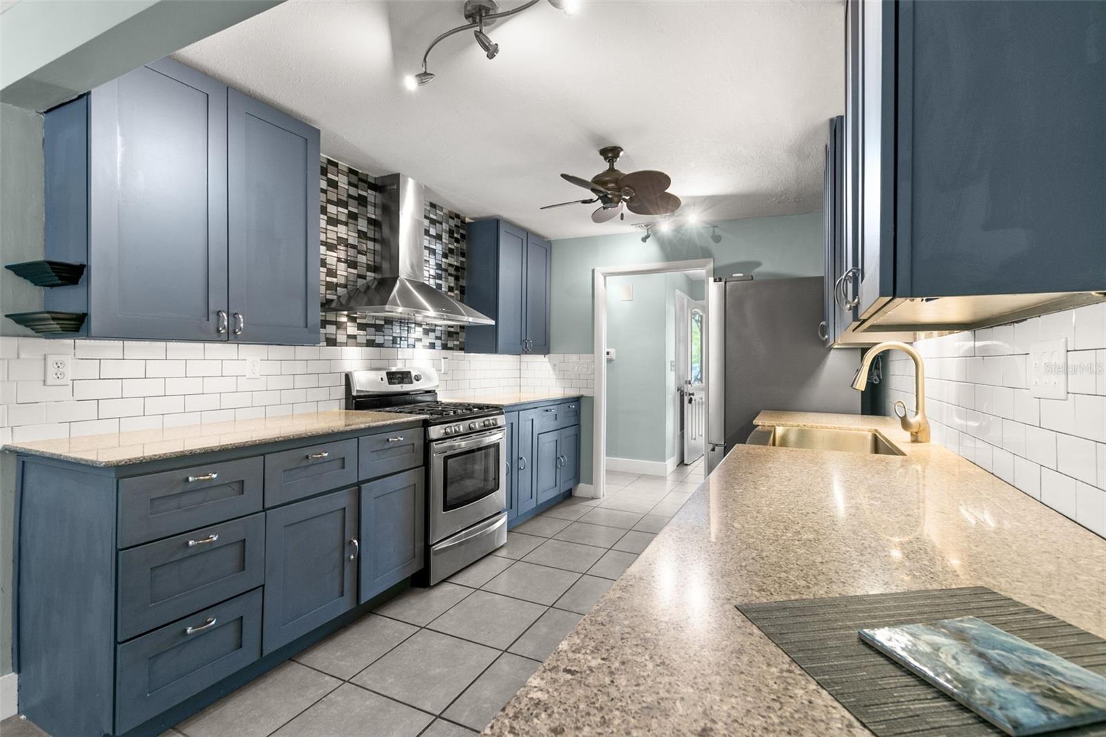 14806 CROWN DR, LARGO, FL, 33774