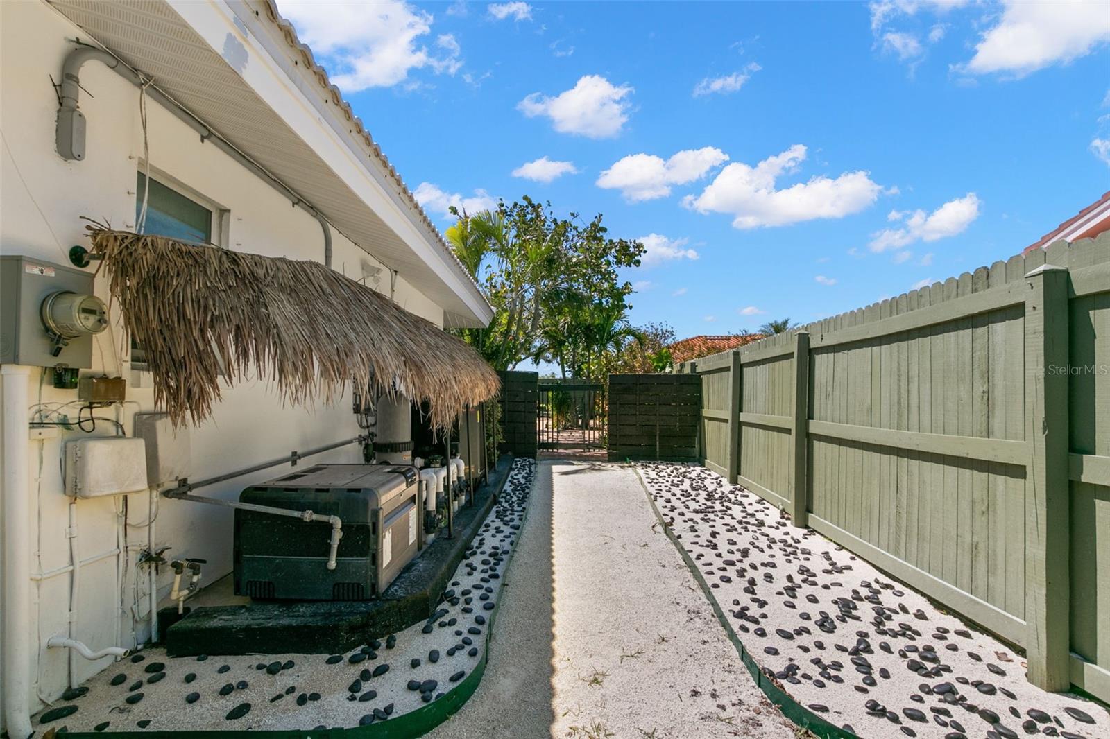 14806 CROWN DR, LARGO, FL, 33774