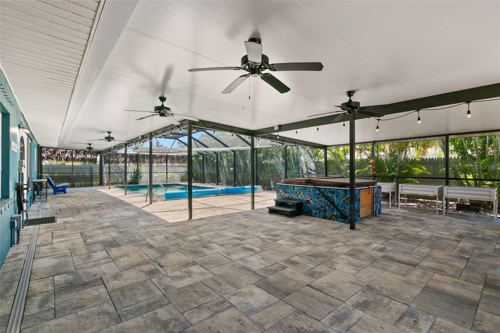 14806 CROWN DR, LARGO, FL, 33774