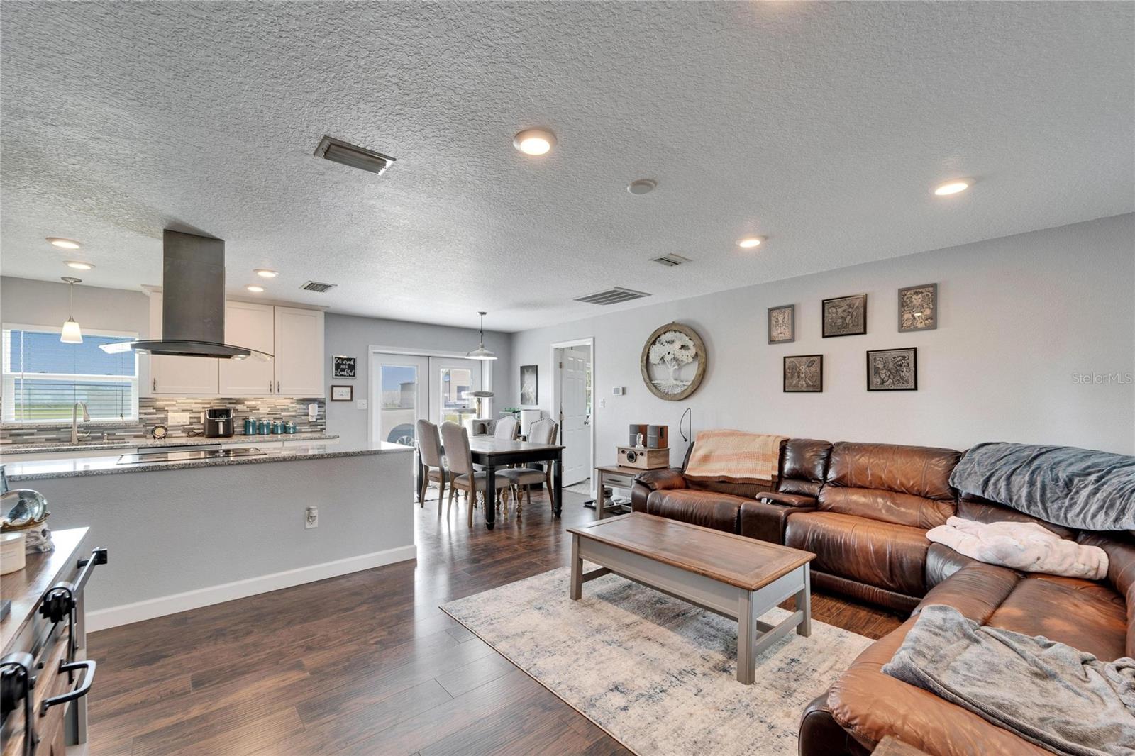 7055 DURANT RD, PLANT CITY, FL, 33567