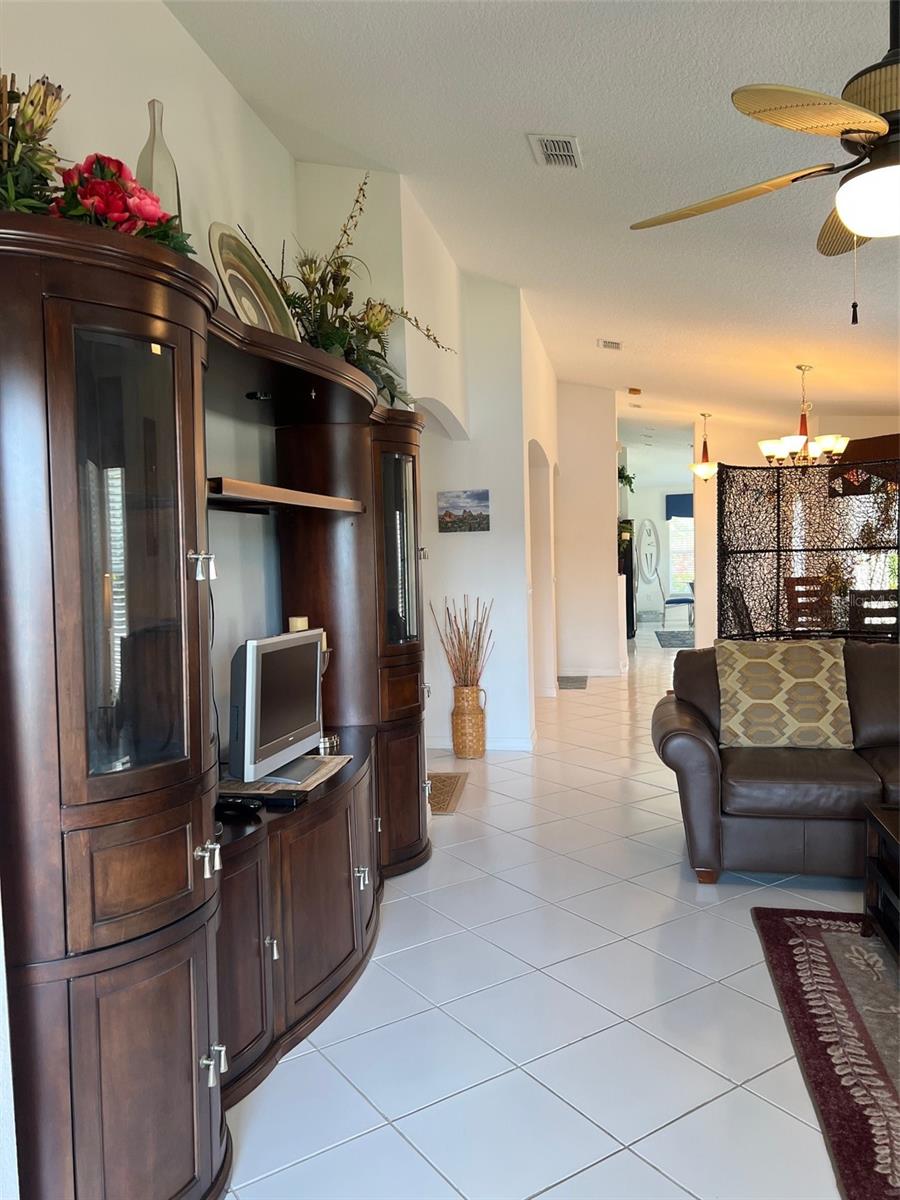 453 GRAND CANAL DR, POINCIANA, FL, 34759