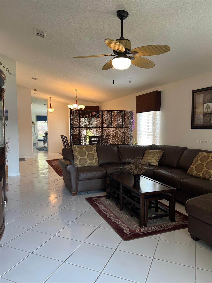453 GRAND CANAL DR, POINCIANA, FL, 34759