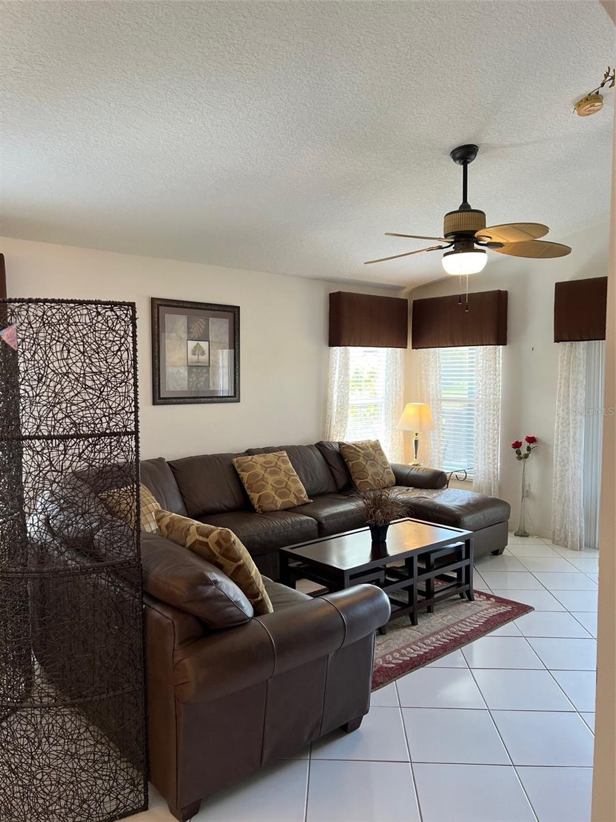 453 GRAND CANAL DR, POINCIANA, FL, 34759
