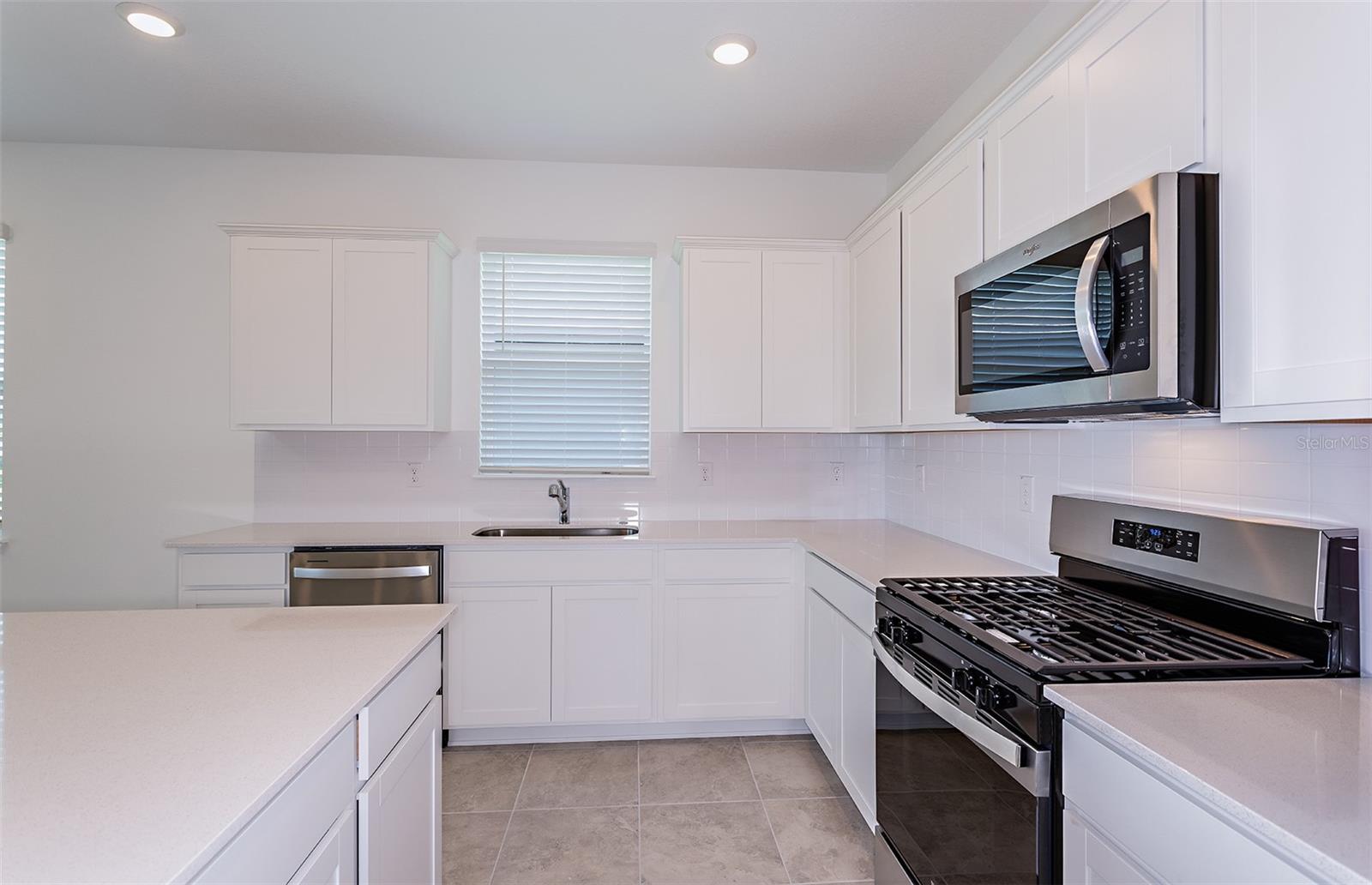 8953 WILDLIGHT TRL, WILDWOOD, FL, 34785