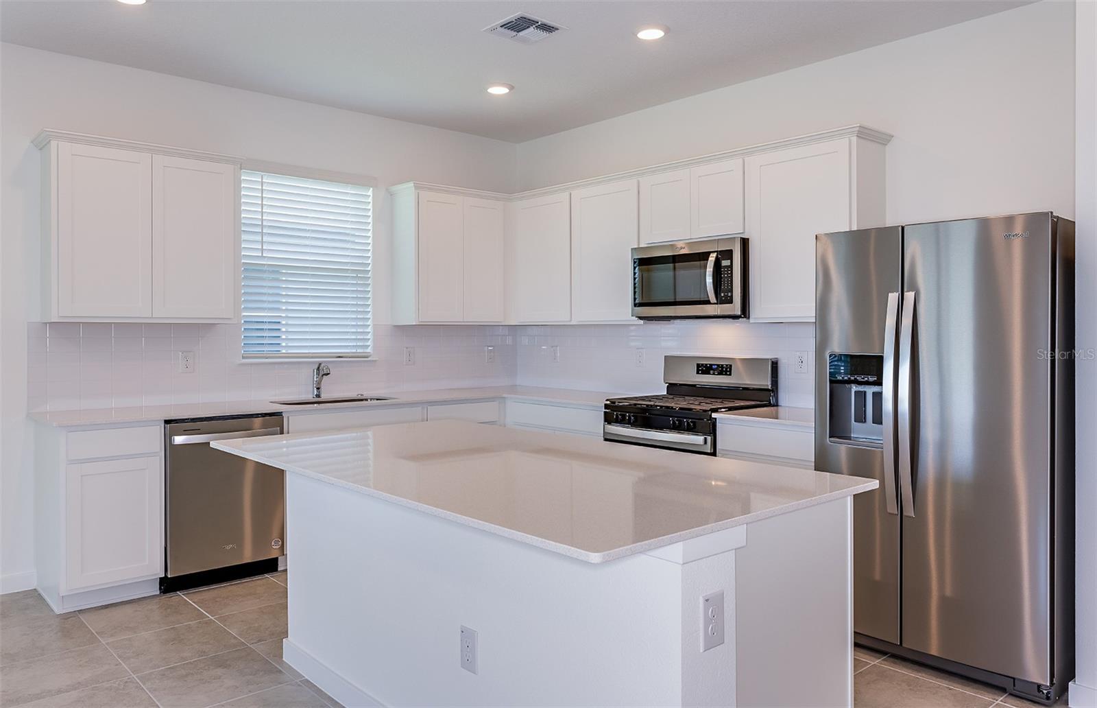 8953 WILDLIGHT TRL, WILDWOOD, FL, 34785