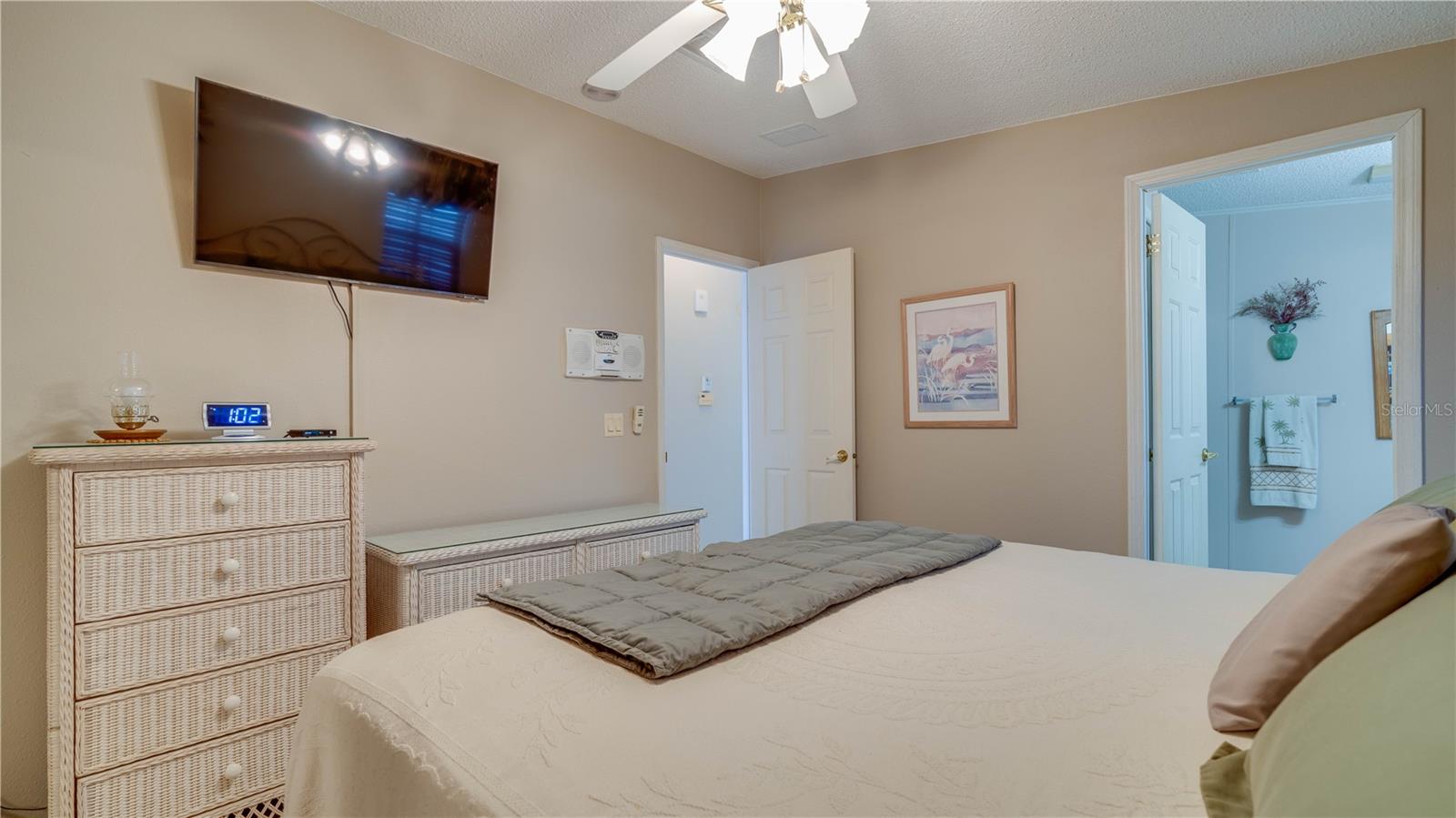 137 AMBLE DR, NORTH FORT MYERS, FL, 33903