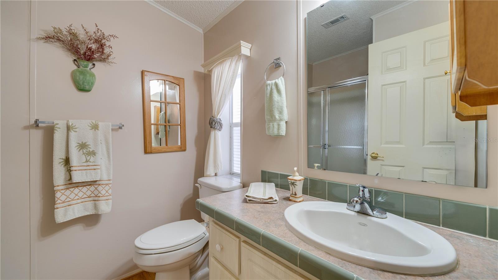 137 AMBLE DR, NORTH FORT MYERS, FL, 33903