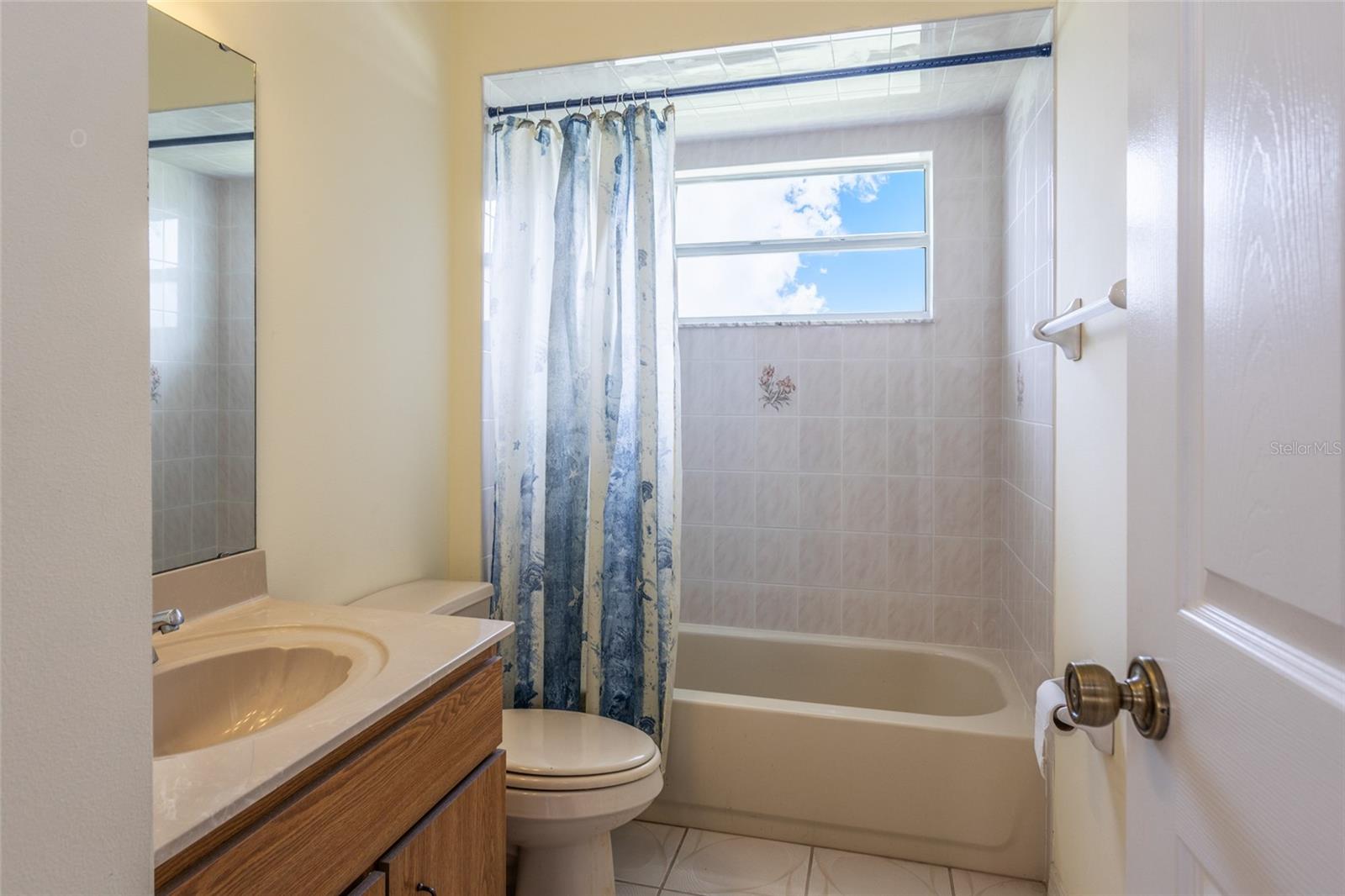 13 EDGEWATER DR, PALM COAST, FL, 32164