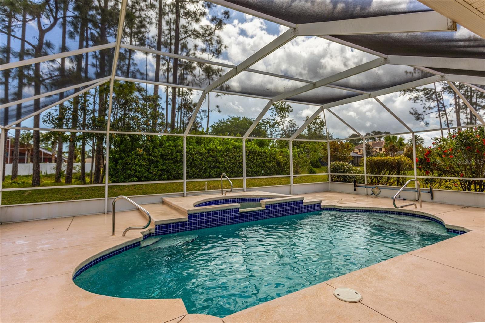 13 EDGEWATER DR, PALM COAST, FL, 32164