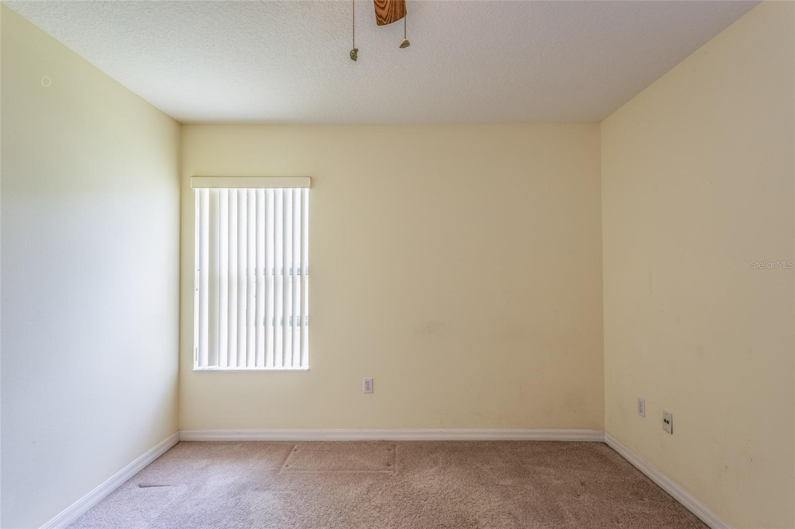 13 EDGEWATER DR, PALM COAST, FL, 32164