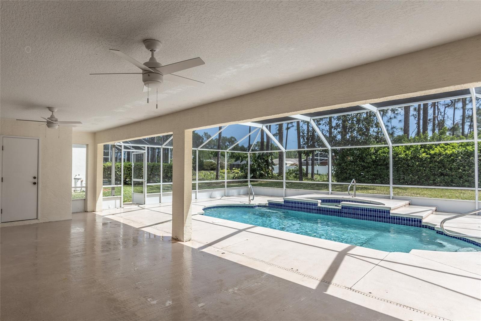 13 EDGEWATER DR, PALM COAST, FL, 32164