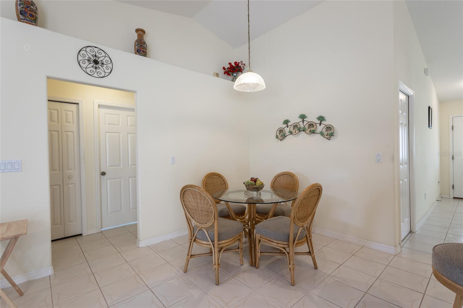 13 EDGEWATER DR, PALM COAST, FL, 32164
