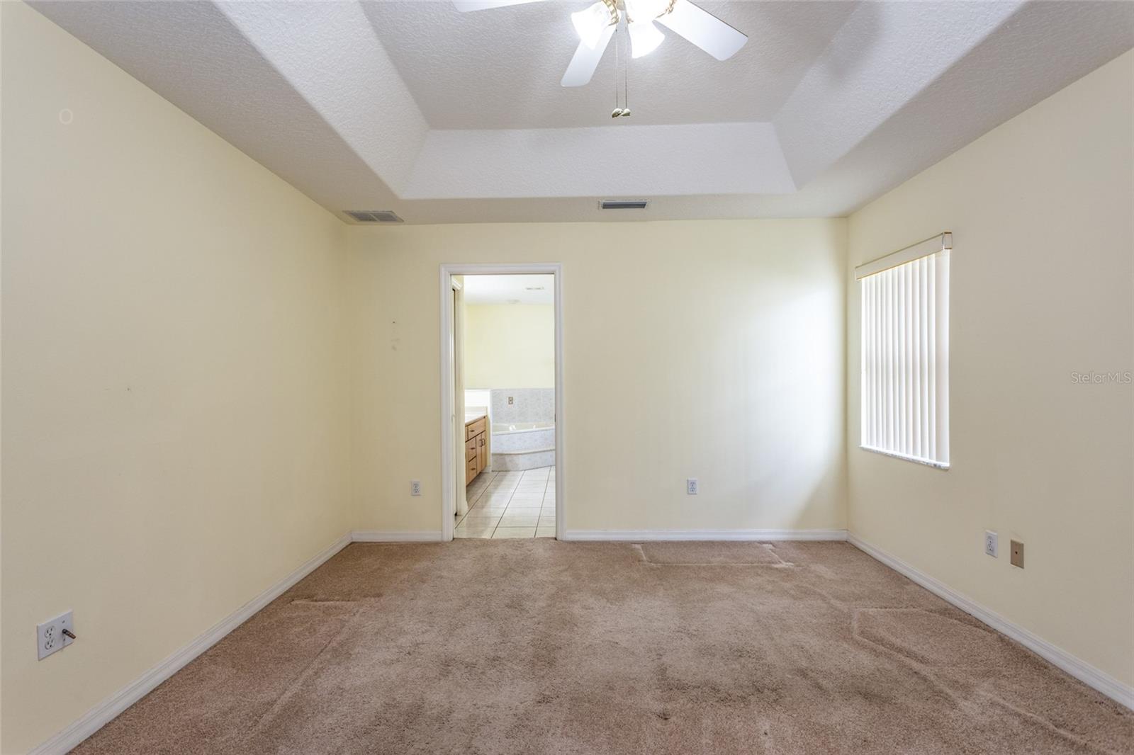 13 EDGEWATER DR, PALM COAST, FL, 32164