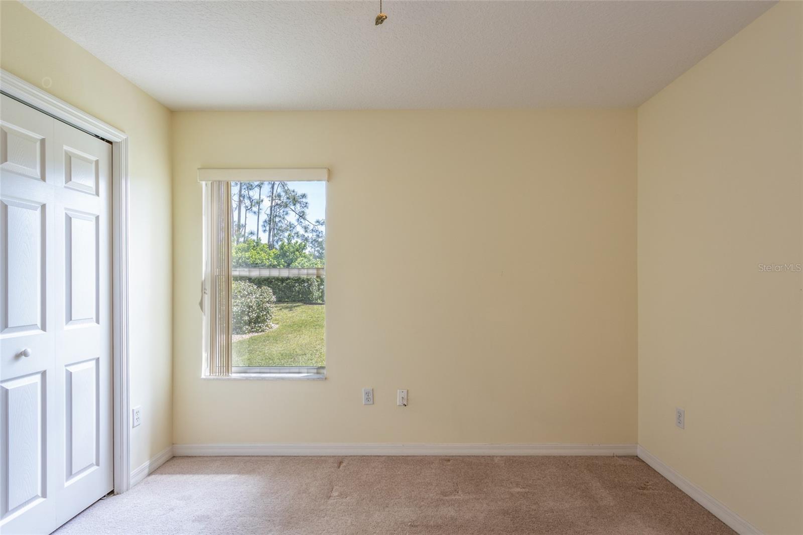 13 EDGEWATER DR, PALM COAST, FL, 32164