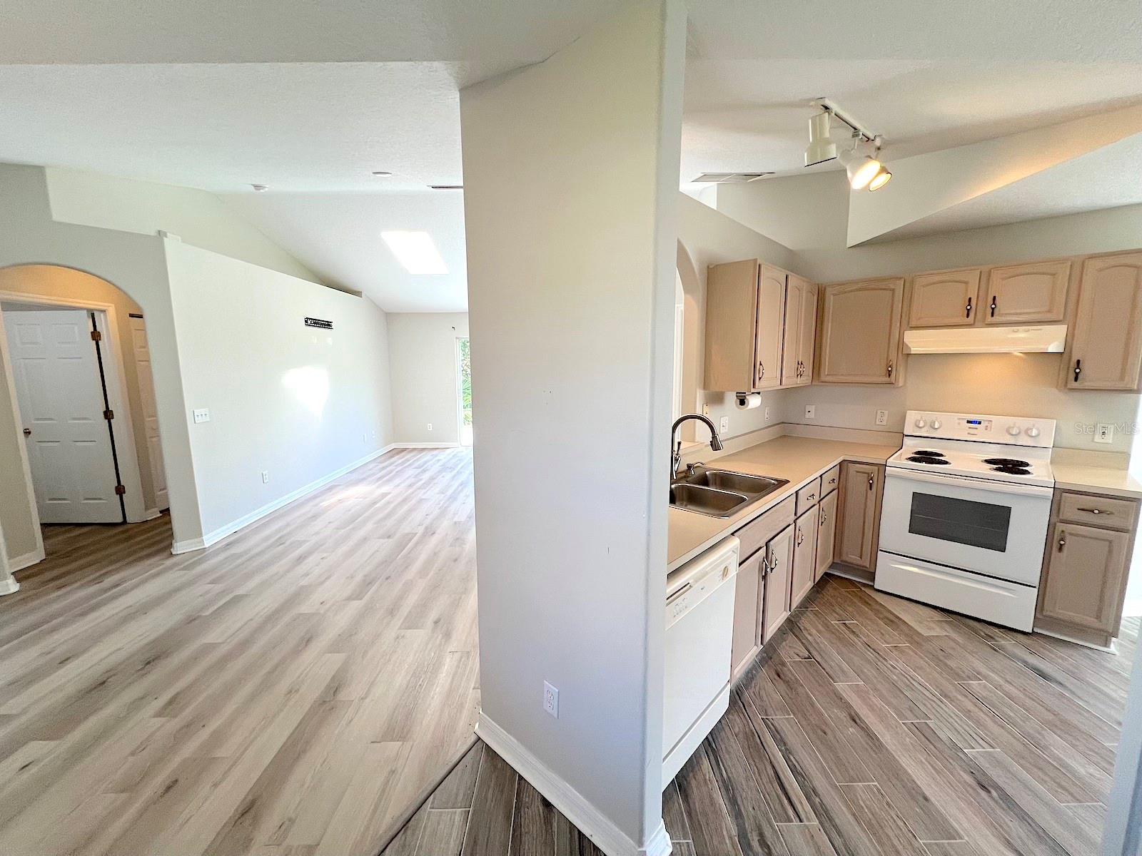 9 ZENGER CT, PALM COAST, FL, 32164