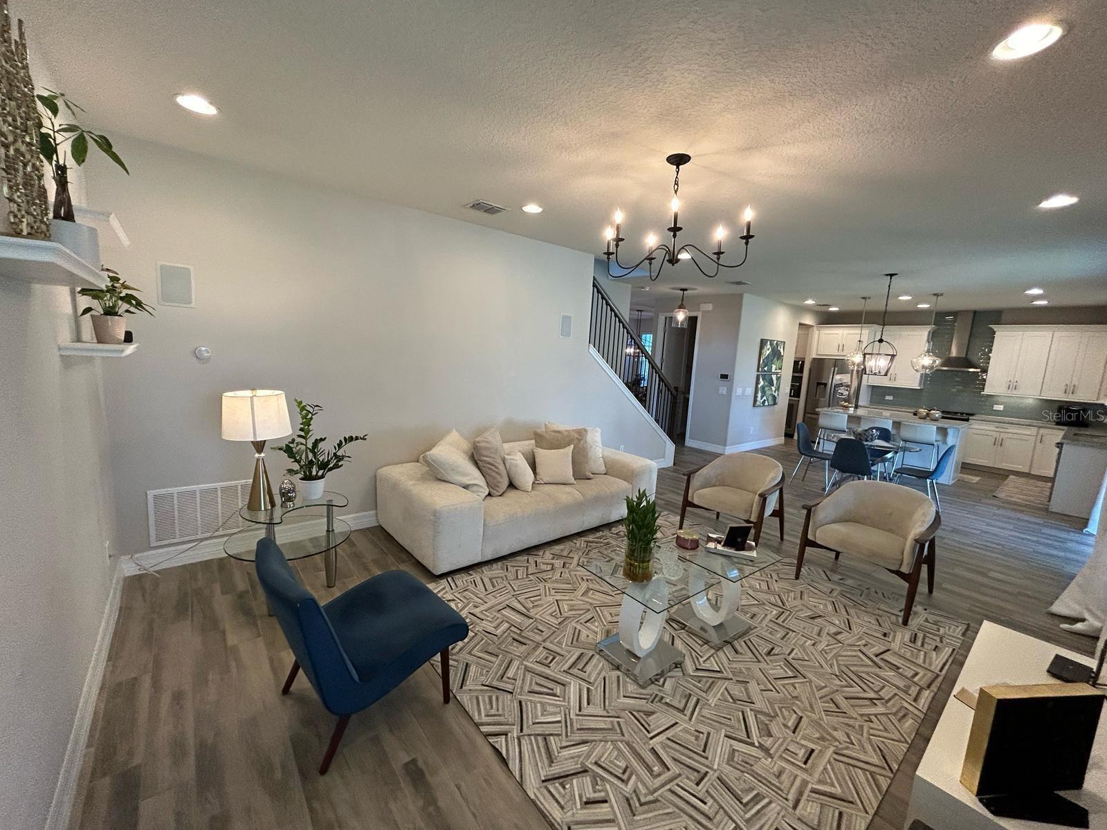 8225 CORKFIELD AVE, ORLANDO, FL, 32832