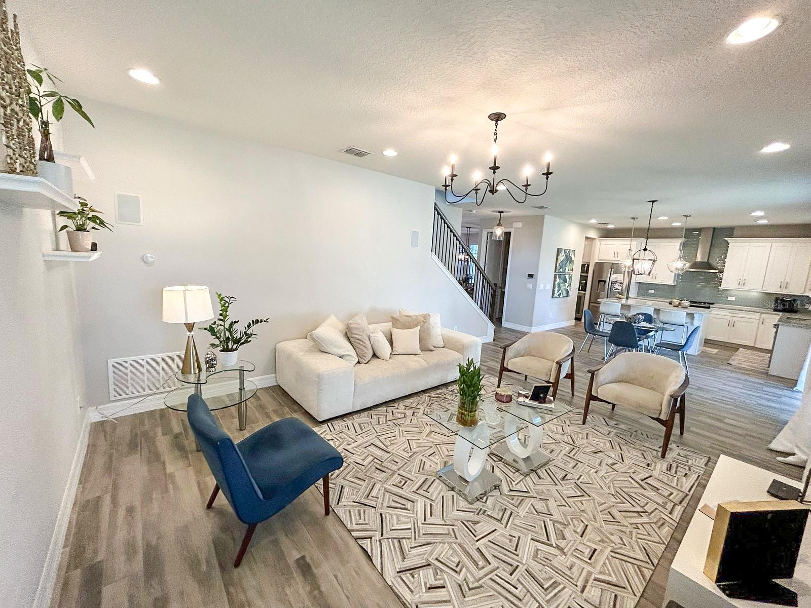 8225 CORKFIELD AVE, ORLANDO, FL, 32832