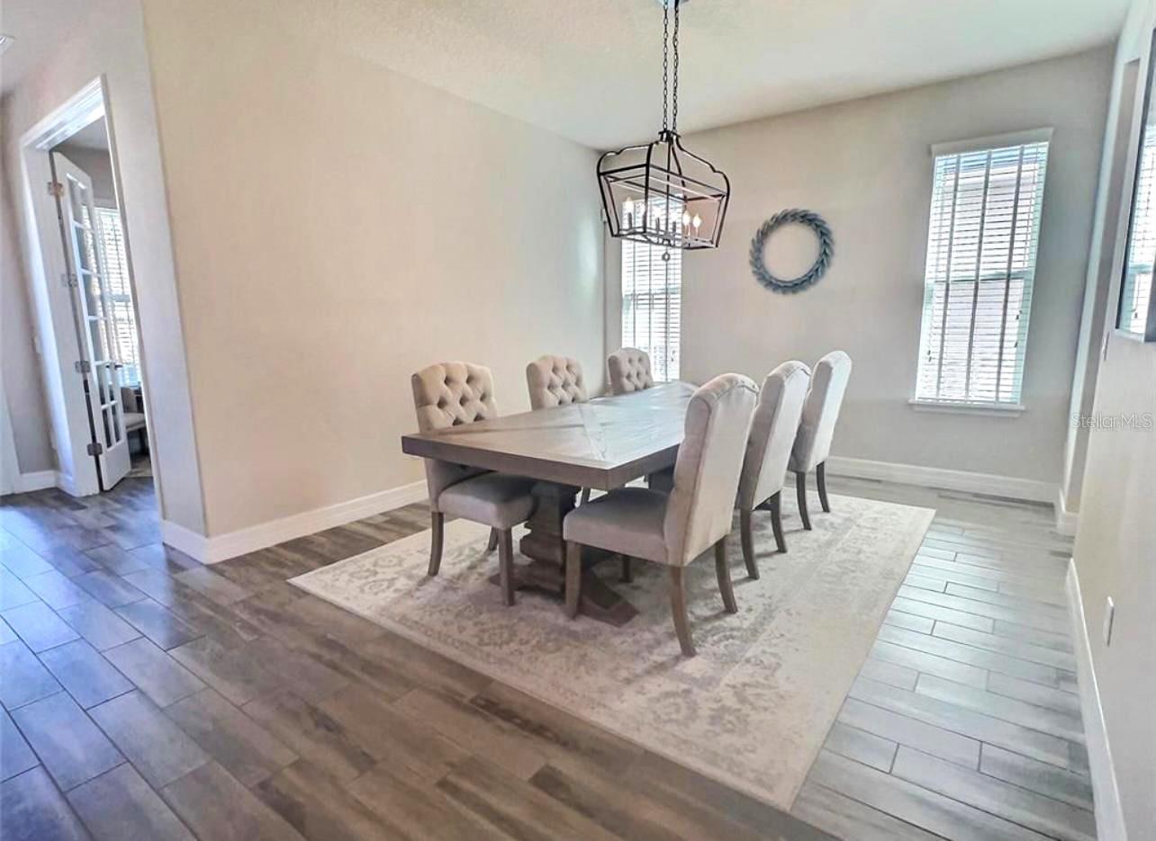 8225 CORKFIELD AVE, ORLANDO, FL, 32832