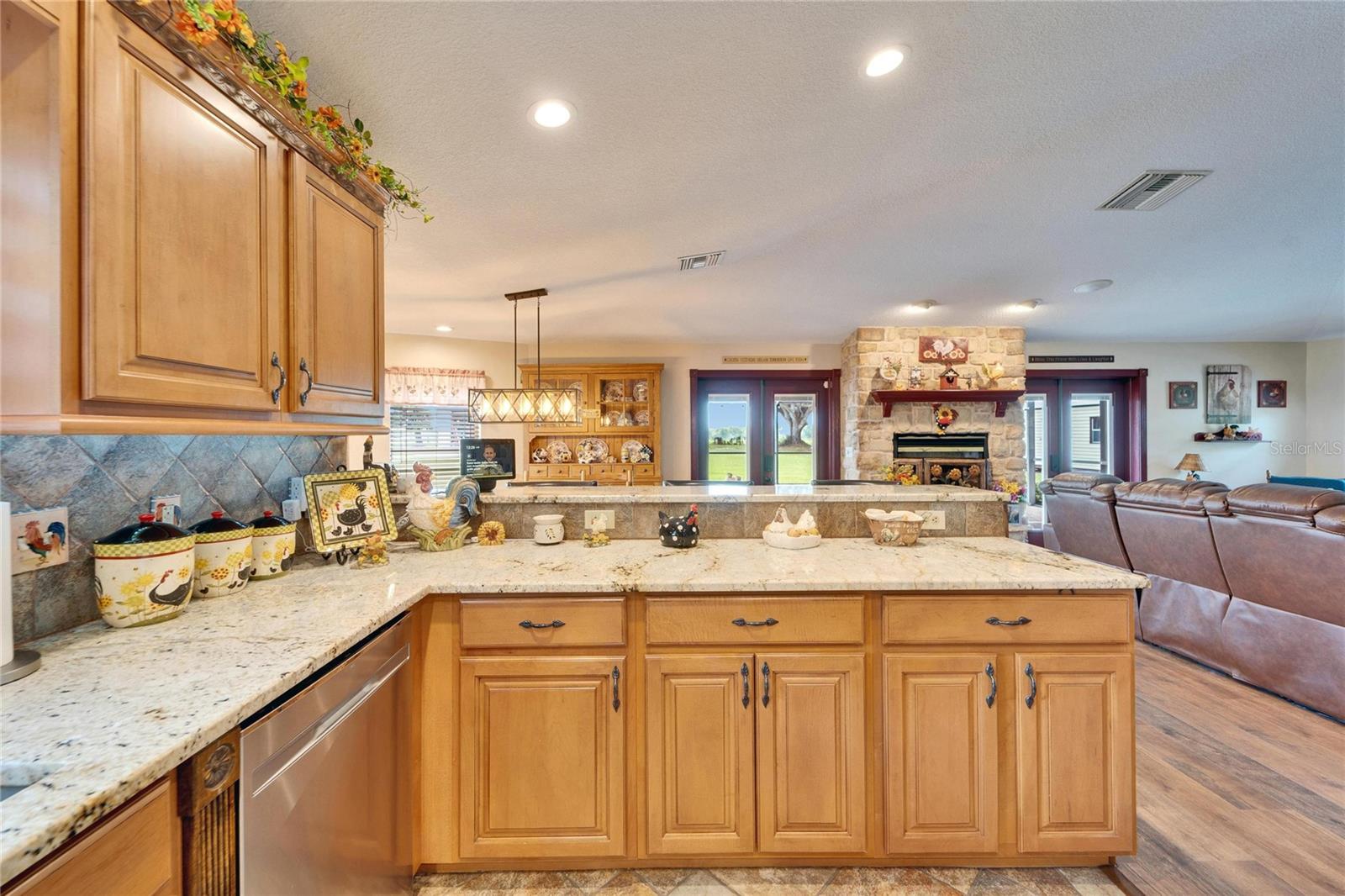 7045 DURANT RD, PLANT CITY, FL, 33567