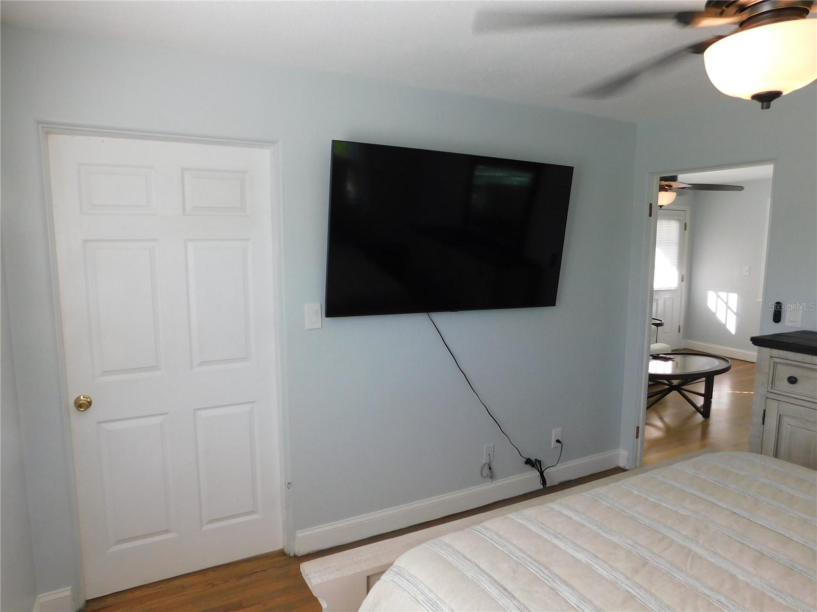 5005.5 5TH AVE S, ST PETERSBURG, FL, 33707
