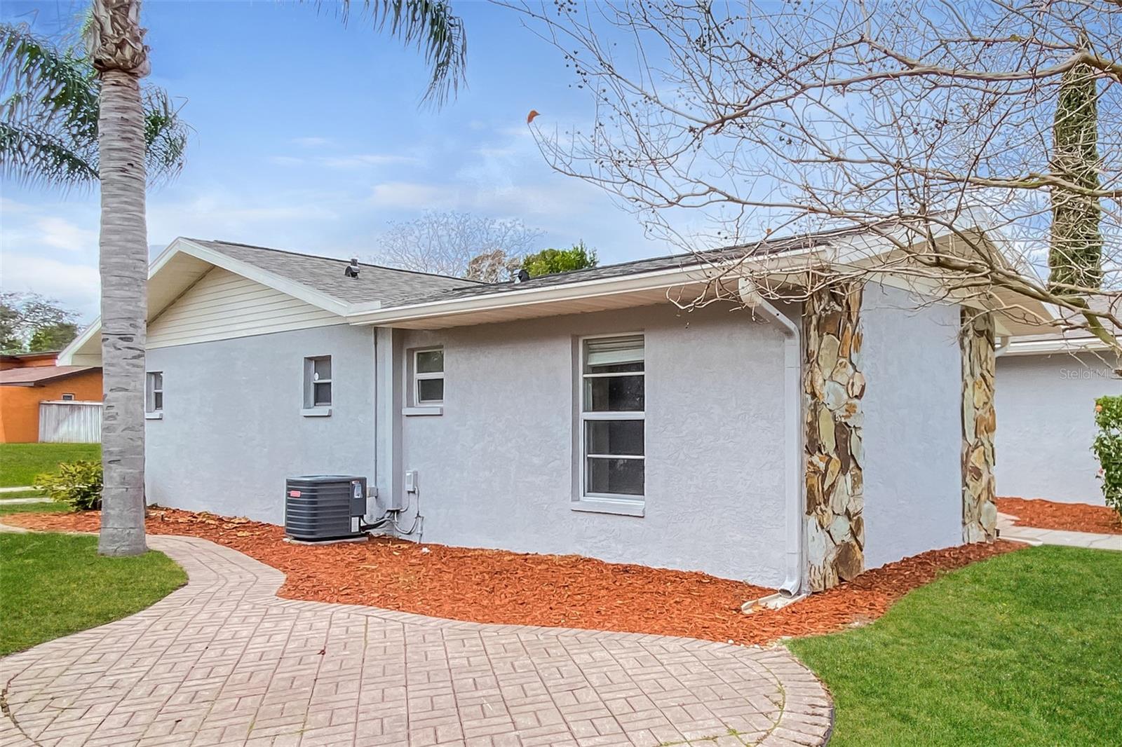 9200 MERRIMOOR BLVD, SEMINOLE, FL, 33777
