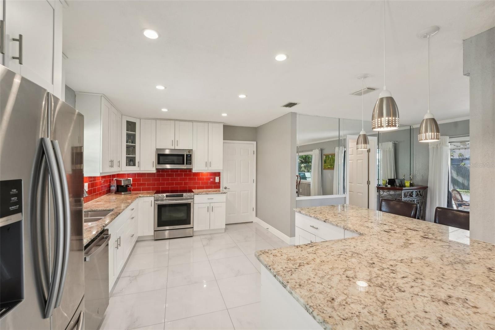 8408 FLAGSTONE DR, TAMPA, FL, 33615