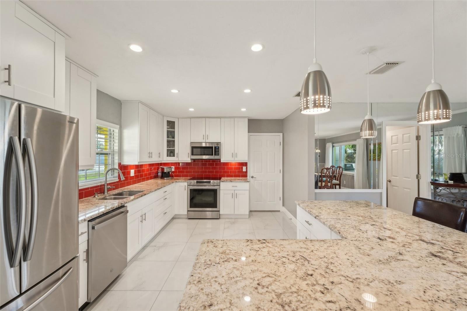 8408 FLAGSTONE DR, TAMPA, FL, 33615