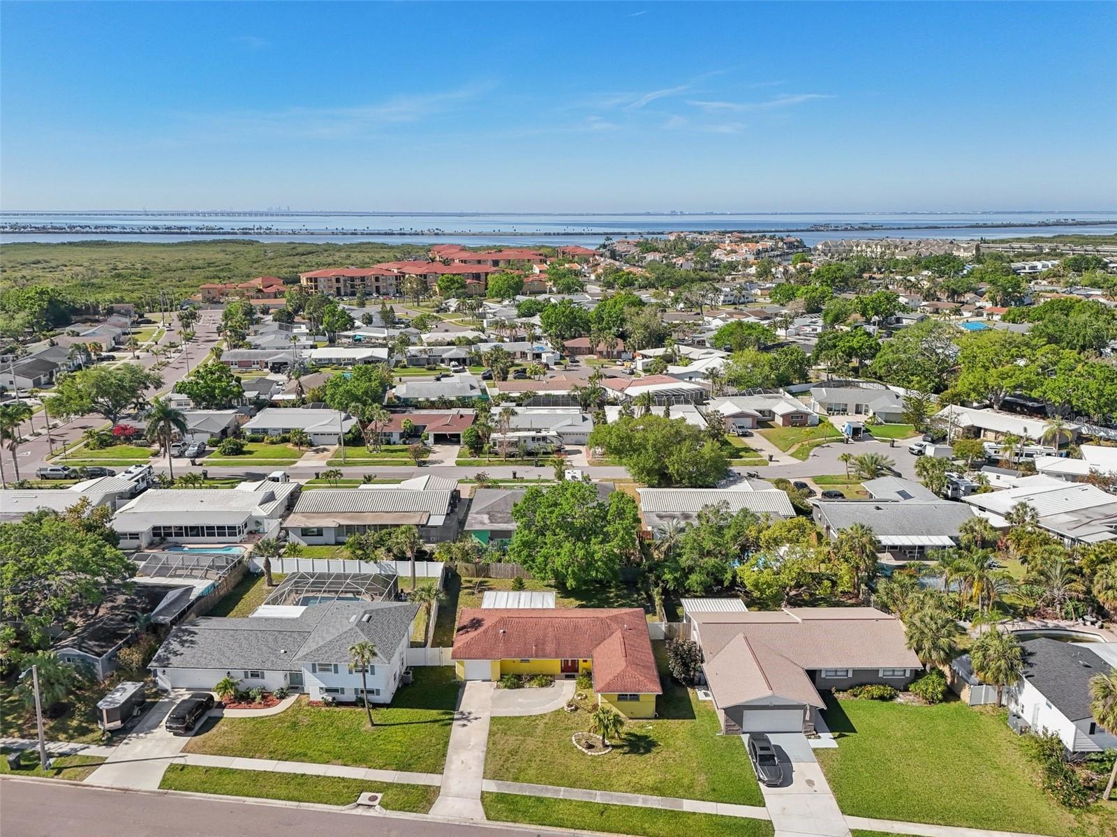 8408 FLAGSTONE DR, TAMPA, FL, 33615