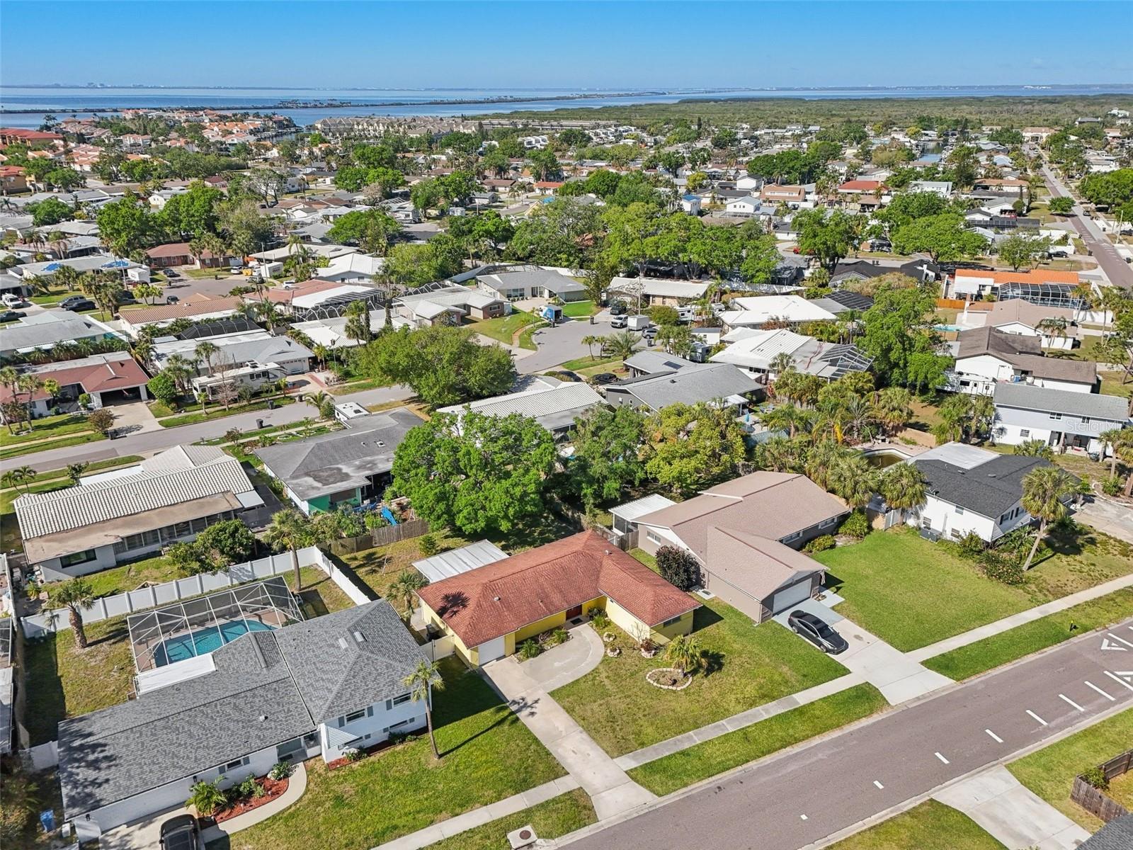 8408 FLAGSTONE DR, TAMPA, FL, 33615