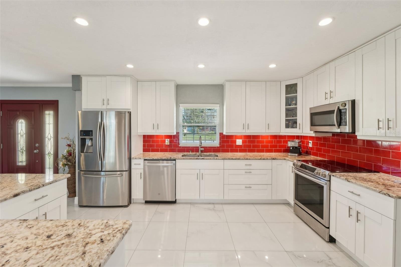 8408 FLAGSTONE DR, TAMPA, FL, 33615