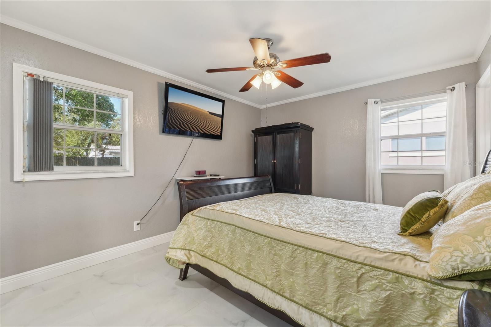 8408 FLAGSTONE DR, TAMPA, FL, 33615