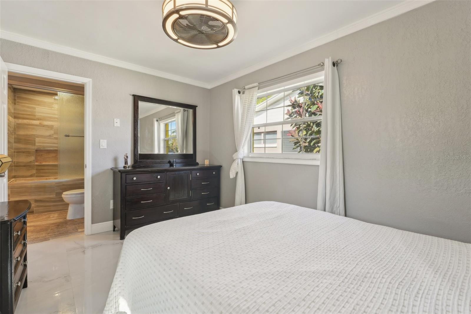 8408 FLAGSTONE DR, TAMPA, FL, 33615