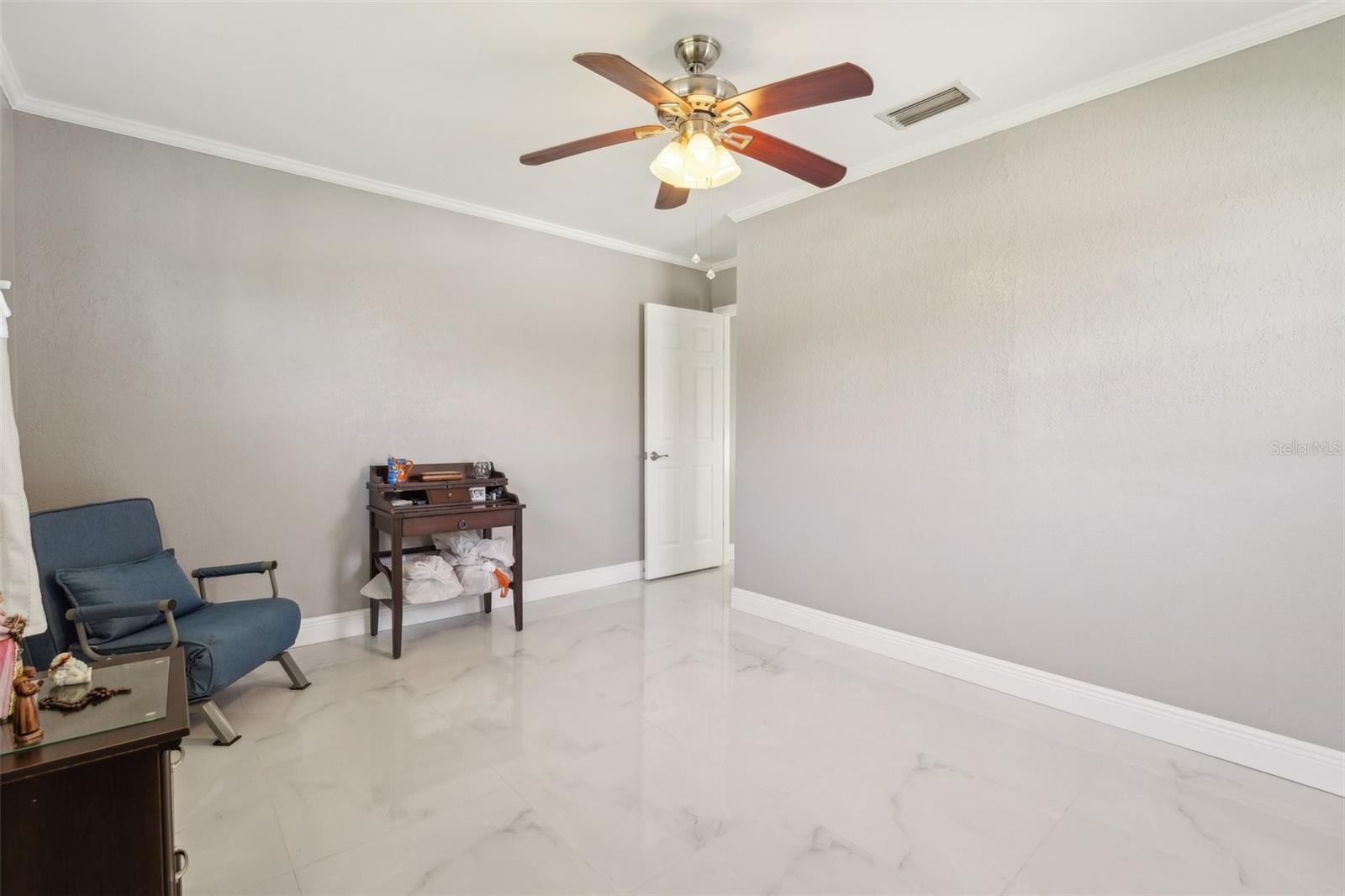 8408 FLAGSTONE DR, TAMPA, FL, 33615