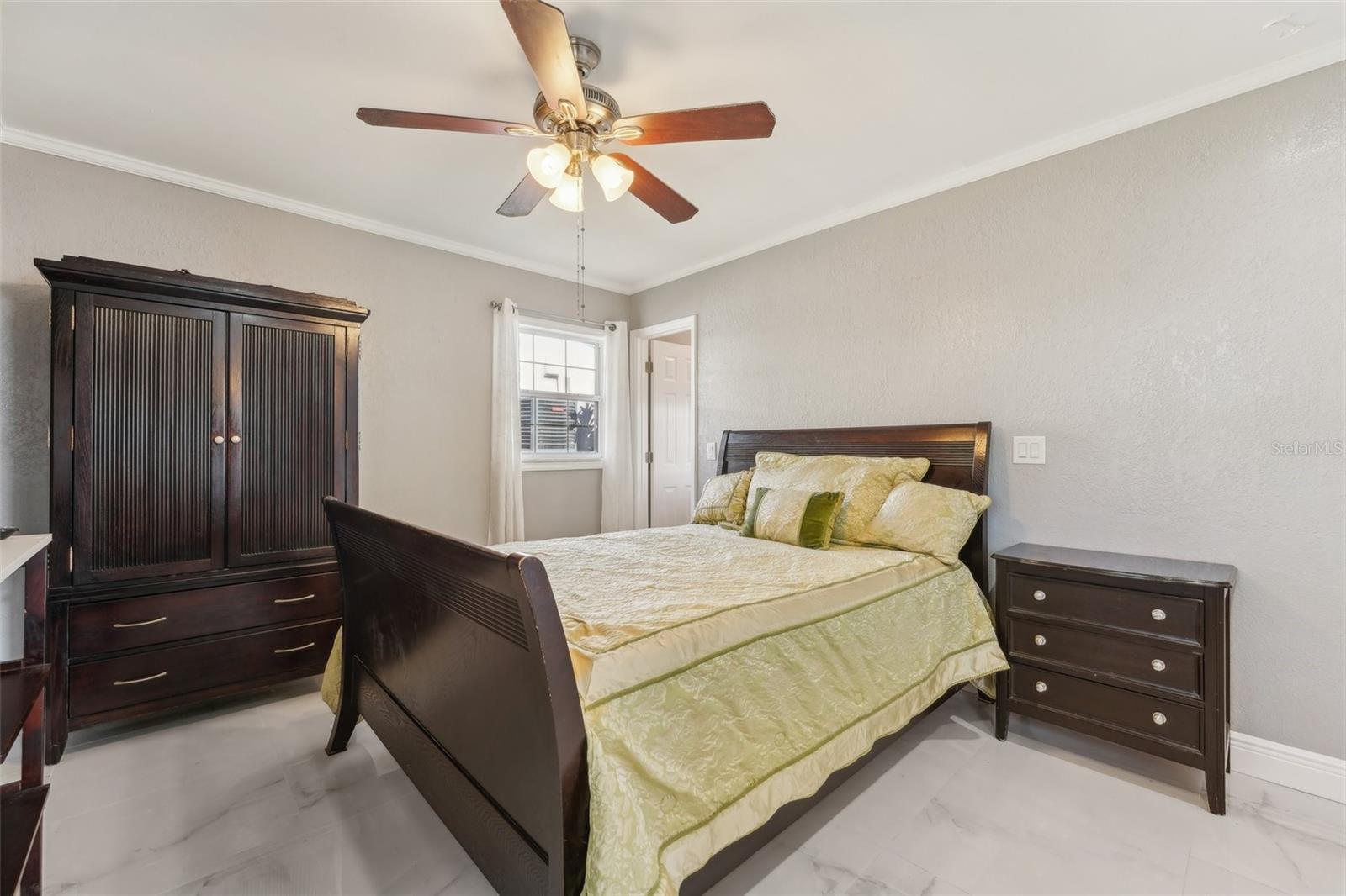 8408 FLAGSTONE DR, TAMPA, FL, 33615