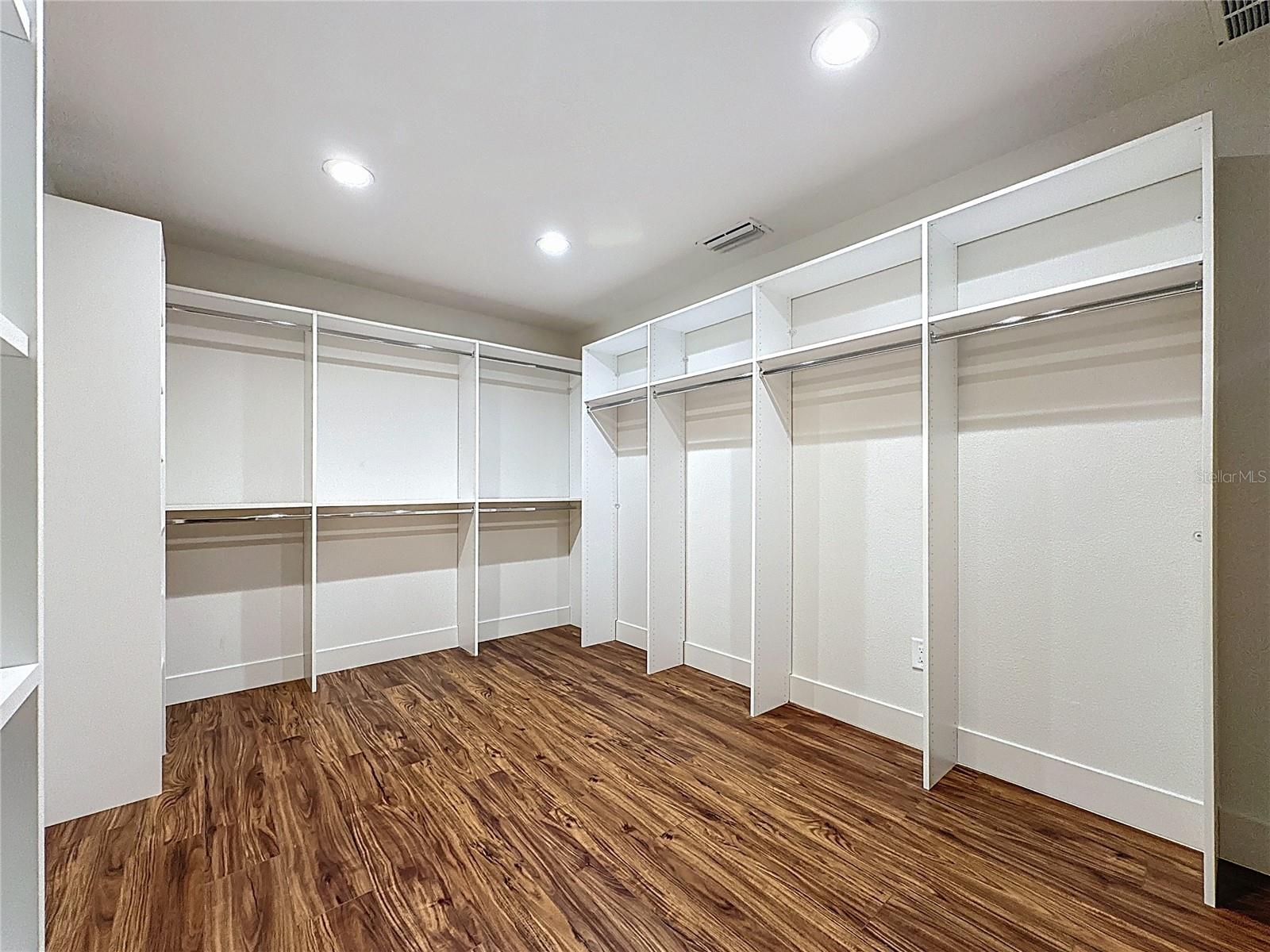 17077 OLD COUNTRY LN, WINTER GARDEN, FL, 34787