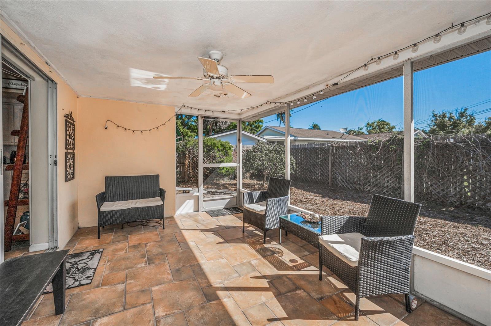 2053 JEFFERSON AVE, DUNEDIN, FL, 34698