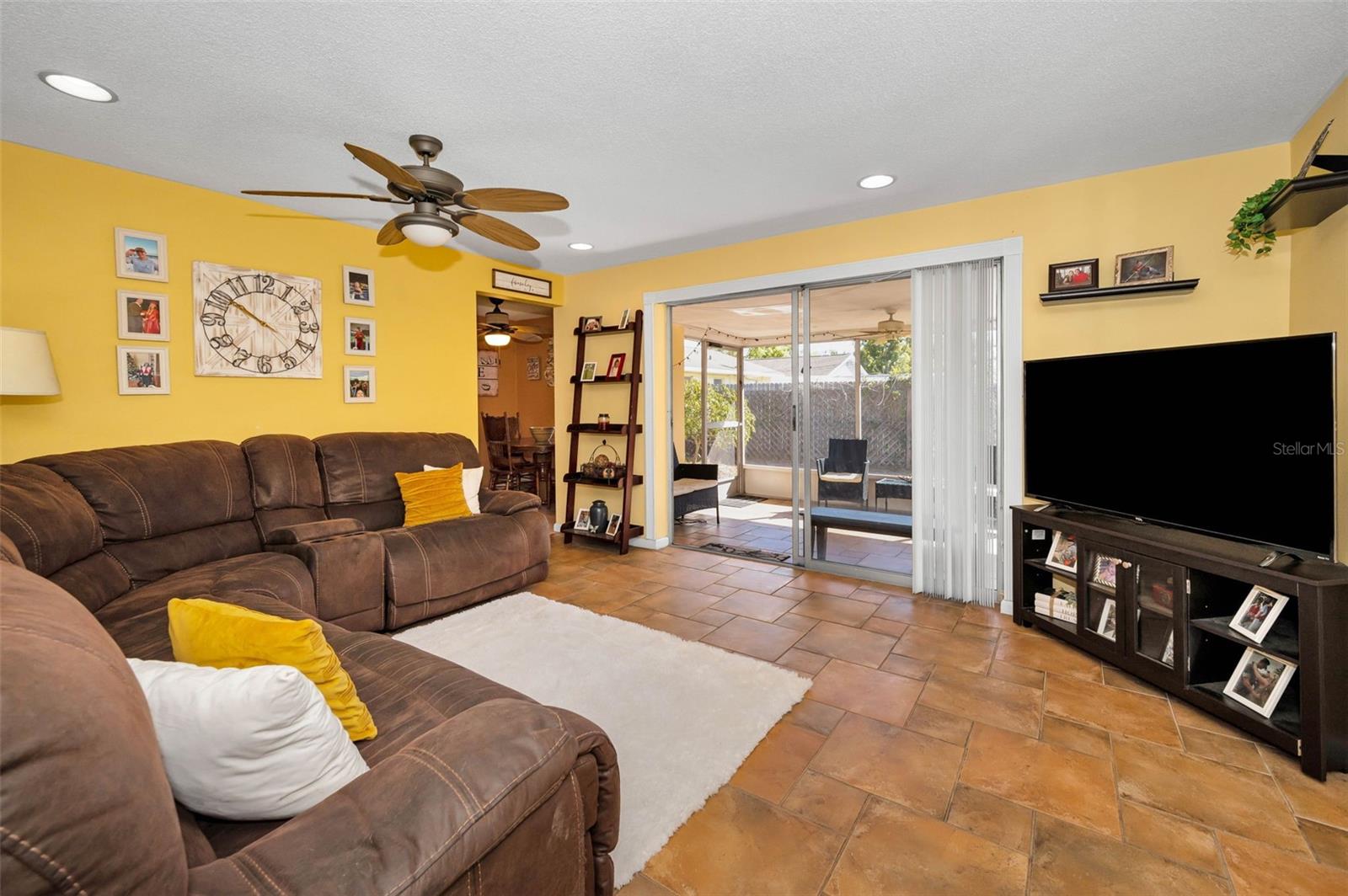2053 JEFFERSON AVE, DUNEDIN, FL, 34698