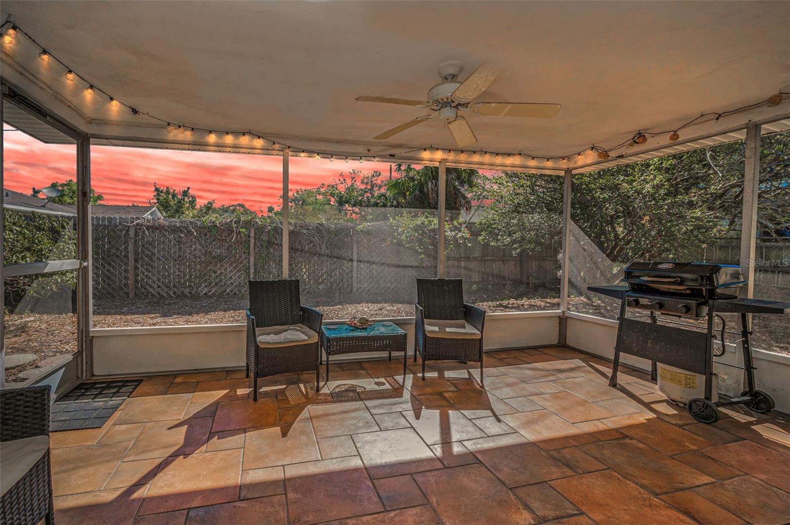 2053 JEFFERSON AVE, DUNEDIN, FL, 34698